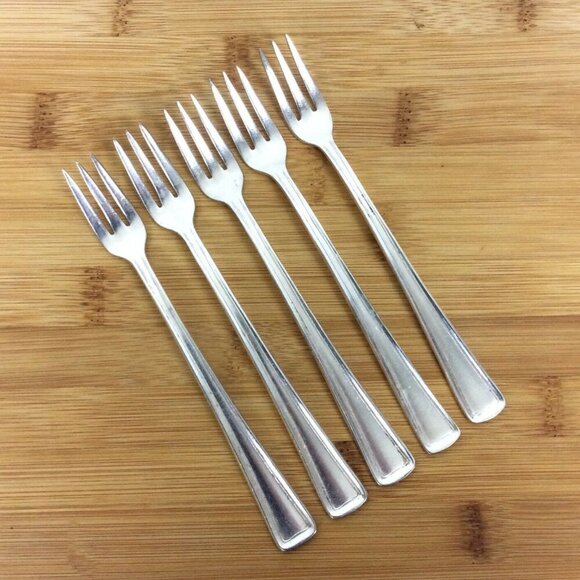 Huey & Philp Master Plate Silverplate Seafood Cocktail Forks Set Of 5 - Picture 1 of 4